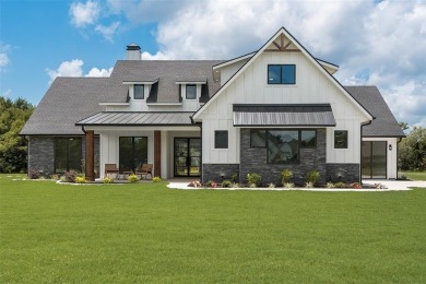 Lake Home For Sale in Corsicana, Texas