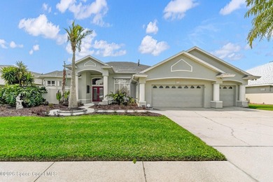 Price adjustment! Tucked away in a serene pocket of privacy - photo 1