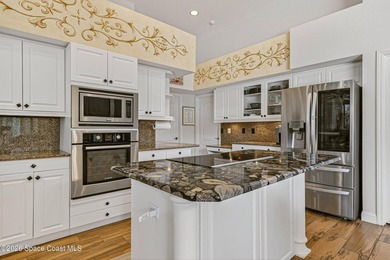Price adjustment! Tucked away in a serene pocket of privacy - photo 3