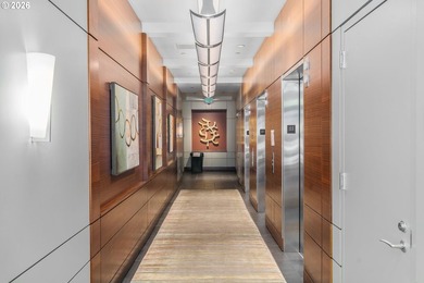 Experience penthouse living in the John Ross with this fully - photo 4