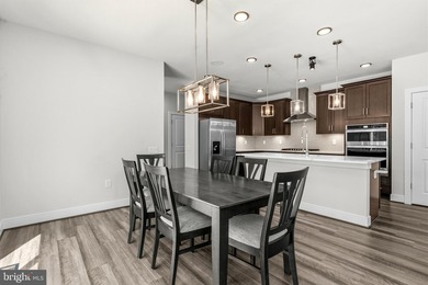 Nestled on a premium cul-de-sac lot, this stunning 2022 Pulte - photo 21