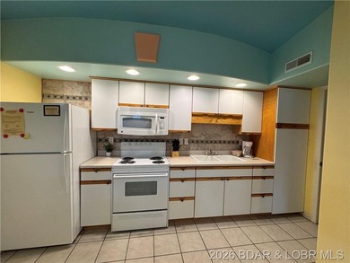 Rare waterfront INVESTMENT OPPORTUNITY with proven vacation - photo 26