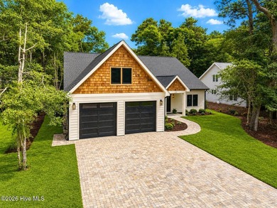 CURATED. COASTAL. LUXURY. Brand new and beautifully designed - photo 3