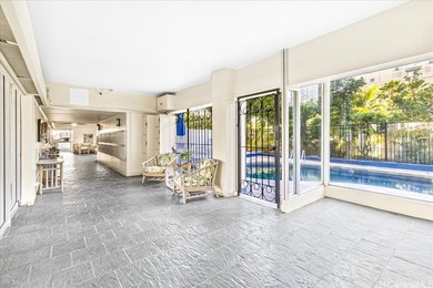 Beautifully renovated 2-bedroom, 1.5-bathroom unit offering 977 - photo 20