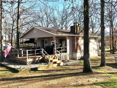 Lake Home For Sale in Cuba, Missouri