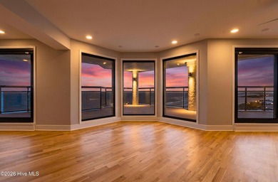Spanning nearly 9,000 square feet across the 14th and 15th - photo 6