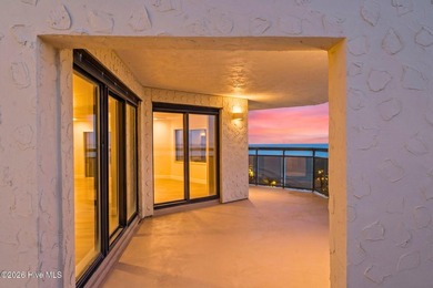 Spanning nearly 9,000 square feet across the 14th and 15th - photo 8
