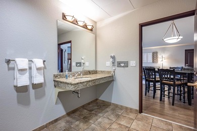 Beautifully updated and tastefully decorated, this stunning - photo 11