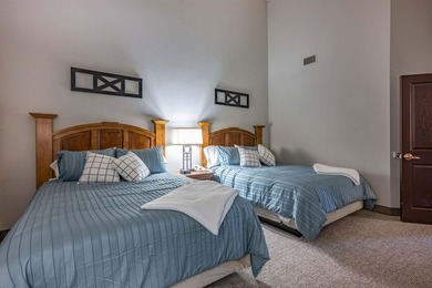 Beautifully updated and tastefully decorated, this stunning - photo 20
