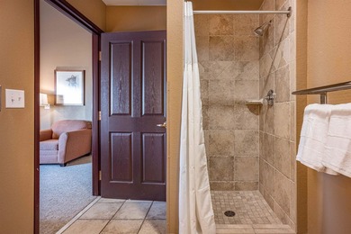 Beautifully updated and tastefully decorated, this stunning - photo 21