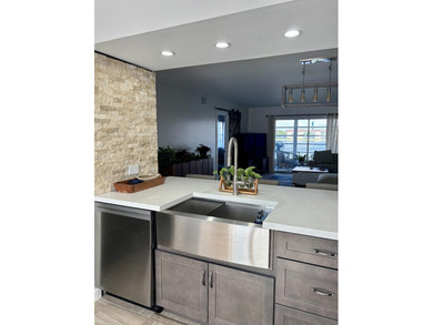 Discover this beautifully renovated 2-bedroom, 2-bathroom condo - photo 28