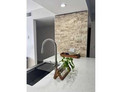 Discover this beautifully renovated 2-bedroom, 2-bathroom condo - photo 32