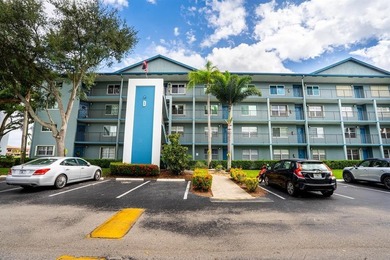 Discover this beautifully renovated 2-bedroom, 2-bathroom condo - photo 48