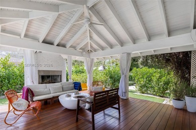 Experience the ultimate outdoor oasis in the heart of Miami - photo 3