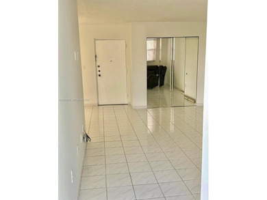 Excellent opportunity in a primer Miami location.
Spacious