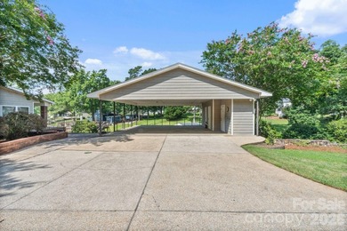 Rarely does a Lake Tillery property offer this level of outdoor - photo 12