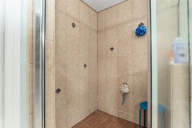 Welcome to this beautifully maintained good size 3-bedroom with - photo 18