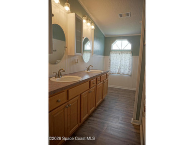 2 bedroom 2 bathroom home with complete wheelchair accessibility - photo 24