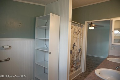 2 bedroom 2 bathroom home with complete wheelchair accessibility - photo 27