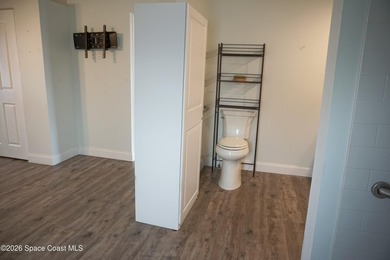 2 bedroom 2 bathroom home with complete wheelchair accessibility - photo 37