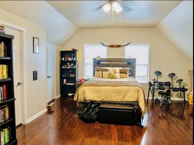 Stunning showpiece in Baymeadows Estates! This exceptional - photo 39