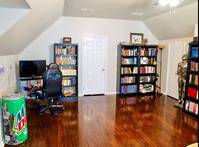 Stunning showpiece in Baymeadows Estates! This exceptional - photo 40
