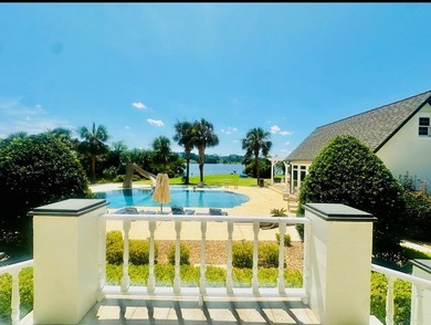 Stunning showpiece in Baymeadows Estates! This exceptional - photo 44