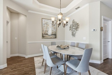 Beautiful maintained Walden floorplan with 2 bedrooms and a - photo 8