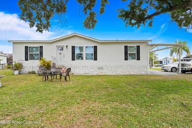Welcome to this beautifully 2021-built double-wide home offering - photo 1