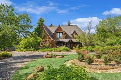 Welcome to Old Hickory Farm, a gated luxury estate in the heart - photo 3