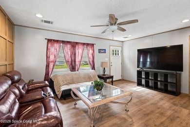 Welcome to this beautifully 2021-built double-wide home offering - photo 4