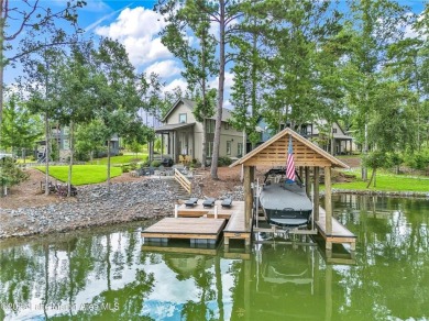 Lake Home For Sale in Eclectic, Alabama