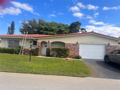 Crystal Lake - Broward County Home Active Under Contract in Deerfield Beach Florida