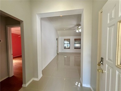 NEW PRICE!!!!! This Spacious 3-bedroom, 2-bath home located in a - photo 3