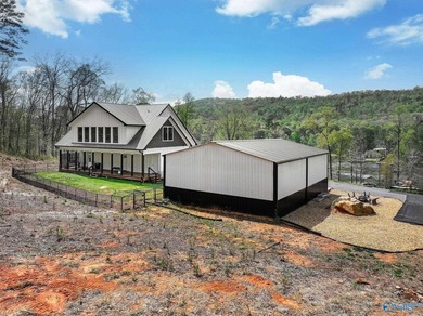 This newer 2023 craftsman style home sits on 16 acres and offers - photo 24