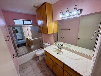 NEW PRICE!!!!! This Spacious 3-bedroom, 2-bath home located in a - photo 10