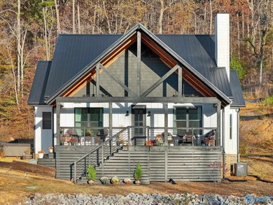 This newer 2023 craftsman style home sits on 16 acres and offers - photo 32