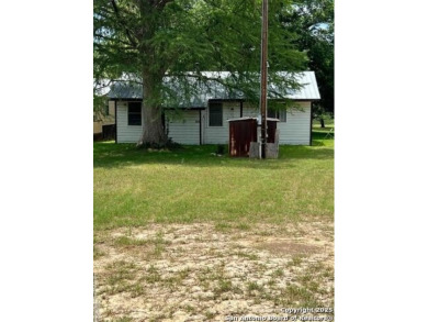 Lake Home For Sale in Pipe Creek, Texas