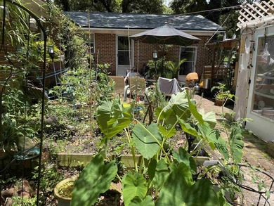 MOTIVATED SELLER! Home has good bones with great potential. Old - photo 3