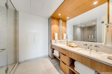 Rarely available 3-bedroom, 3-bathroom unit in the much-desired - photo 12