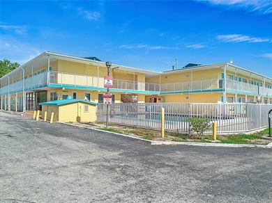 Independent Economy Hotel. Exceptional Location, Prime - photo 13