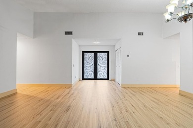 One-story 5BR/4BA home on an oversized lot over 8500 sq. ft. in - photo 14