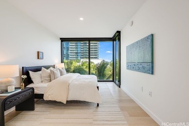Rarely available 3-bedroom, 3-bathroom unit in the much-desired - photo 15