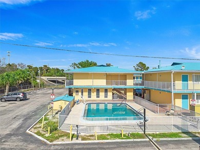 Independent Economy Hotel. Exceptional Location, Prime - photo 16