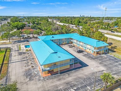 Independent Economy Hotel. Exceptional Location, Prime - photo 21