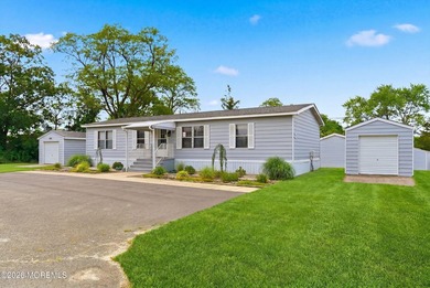 Move right into this young, very bright & open concept home with - photo 21