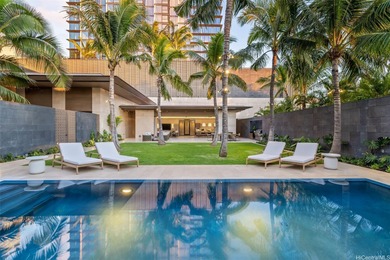 Rarely available 3-bedroom, 3-bathroom unit in the much-desired - photo 23