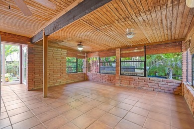 One-story 5BR/4BA home on an oversized lot over 8500 sq. ft. in - photo 26