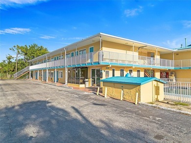 Independent Economy Hotel. Exceptional Location, Prime - photo 28