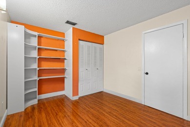 One-story 5BR/4BA home on an oversized lot over 8500 sq. ft. in - photo 45